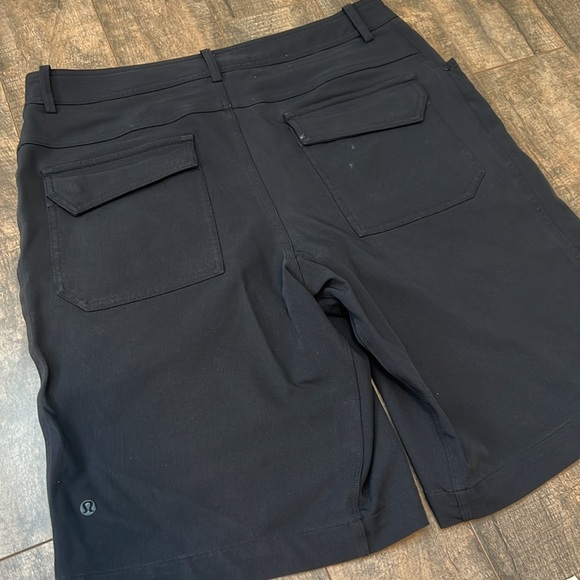Lululemon Men’s Cadence Utility Short - Picture 11 of 11